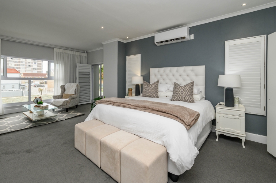 4 Bedroom Property for Sale in Summerstrand Eastern Cape